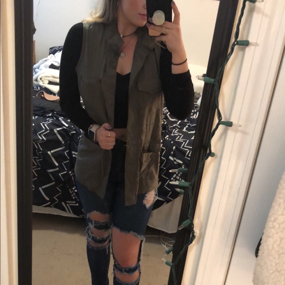 Army green utility style vest